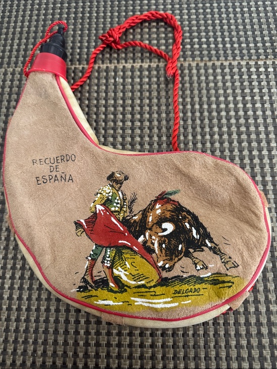 recuerdo de espana Other - Tan & Red Mini Crossbody Bag with Bullfight Graphic